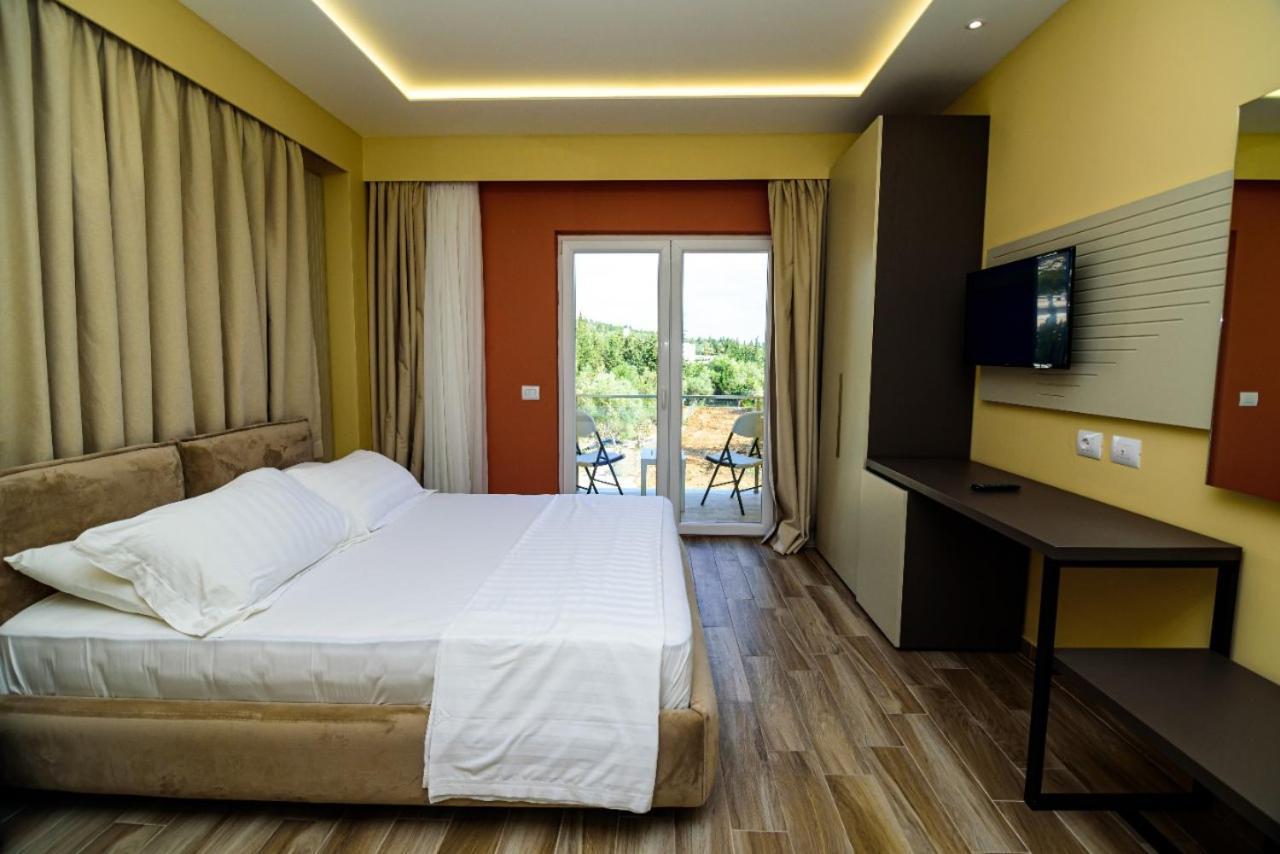 Hotel Orange Dhërmi Esterno foto