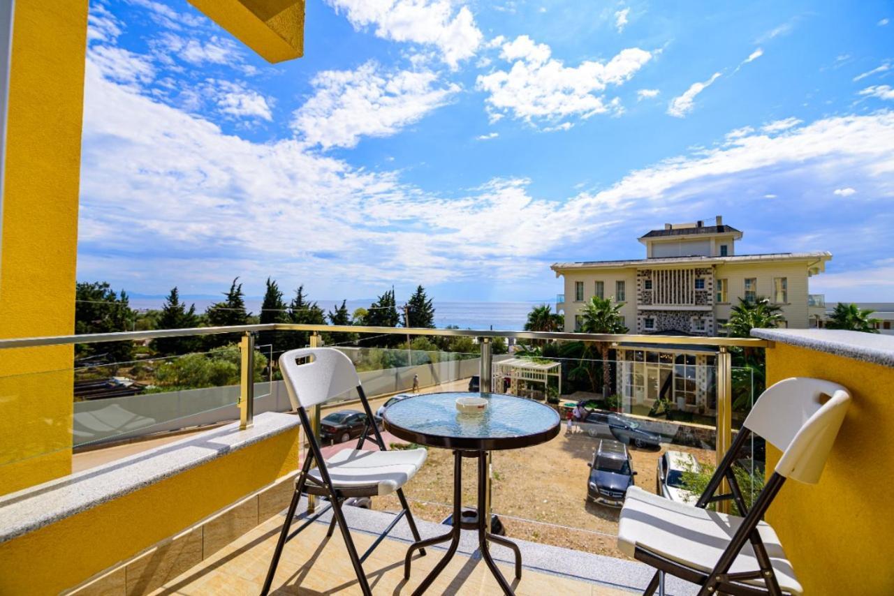 Hotel Orange Dhërmi Esterno foto